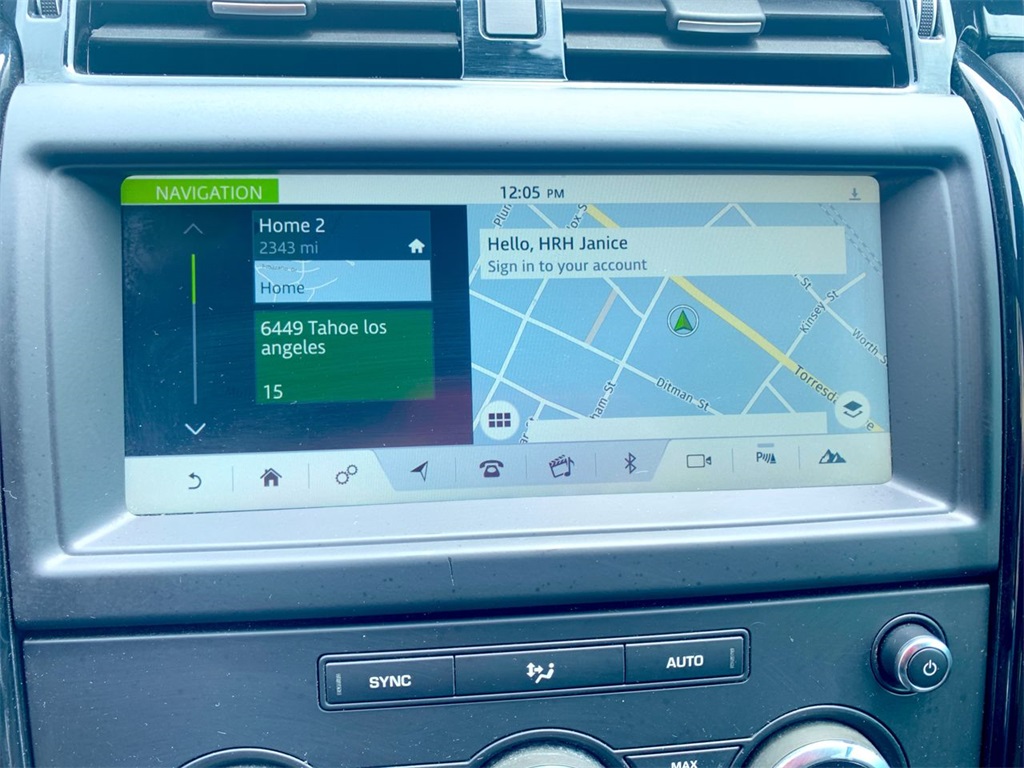 Vehicle image 17 of 26