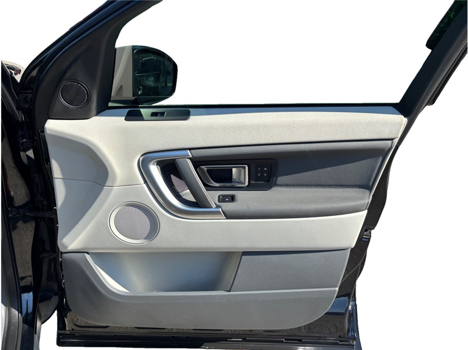 Vehicle image 39 of 45