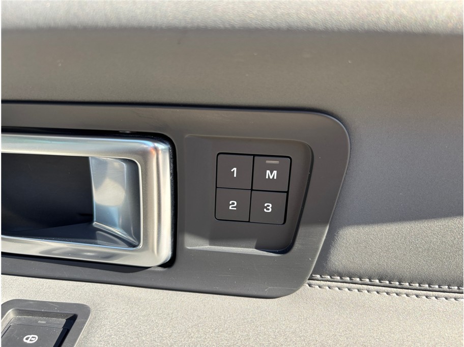 Vehicle image 40 of 45