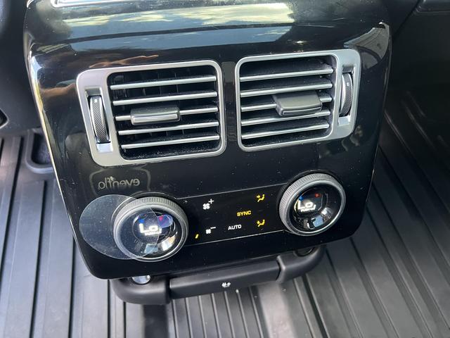 2018 Land Rover Range Rover Autobiography Image 28 of 34