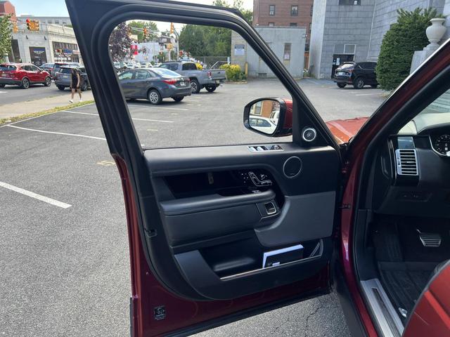 2018 Land Rover Range Rover Autobiography Image 21 of 34