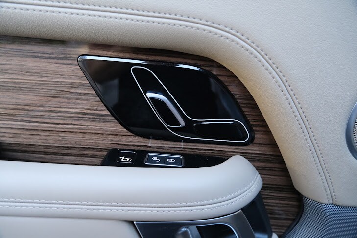 Vehicle image 25 of 47