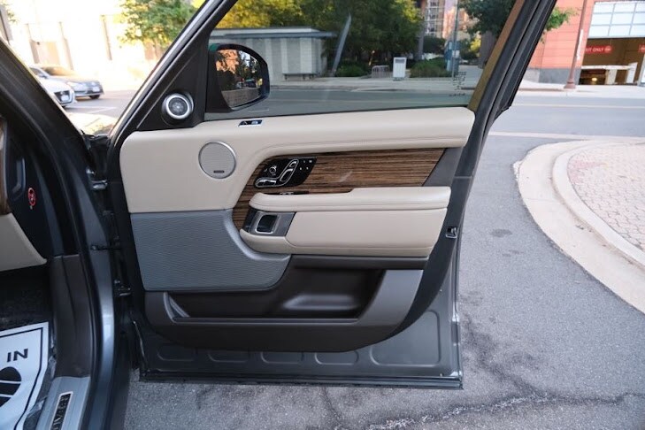 Vehicle image 39 of 47
