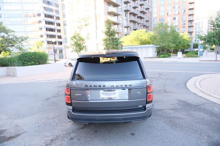 Vehicle image 11 of 47