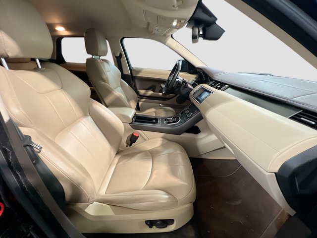 2018 Land Rover Range Rover Evoque SE Image 11 of 25