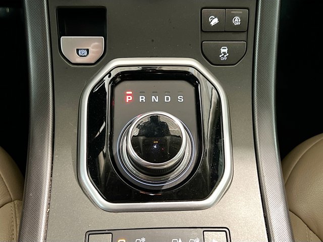 2018 Land Rover Range Rover Evoque SE Image 20 of 25