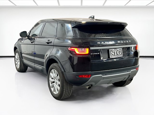 2018 Land Rover Range Rover Evoque SE Image 7 of 25