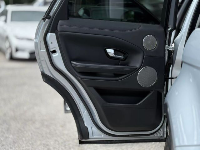 Vehicle image 32 of 35