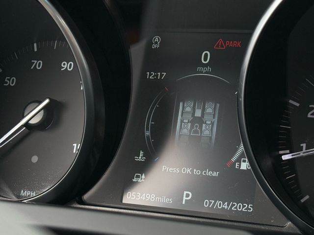 Vehicle image 25 of 35