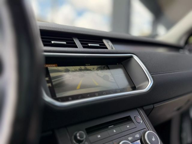 Vehicle image 26 of 35