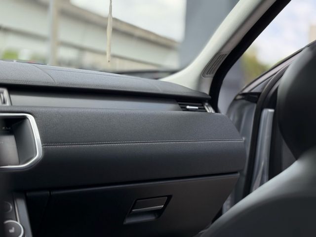 Vehicle image 24 of 35