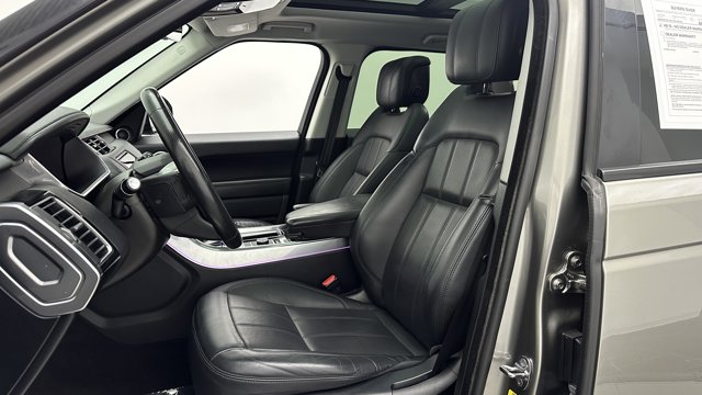 Vehicle image 28 of 44