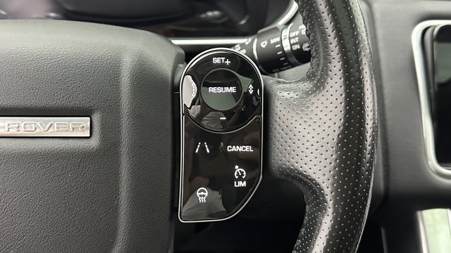 Vehicle image 17 of 44