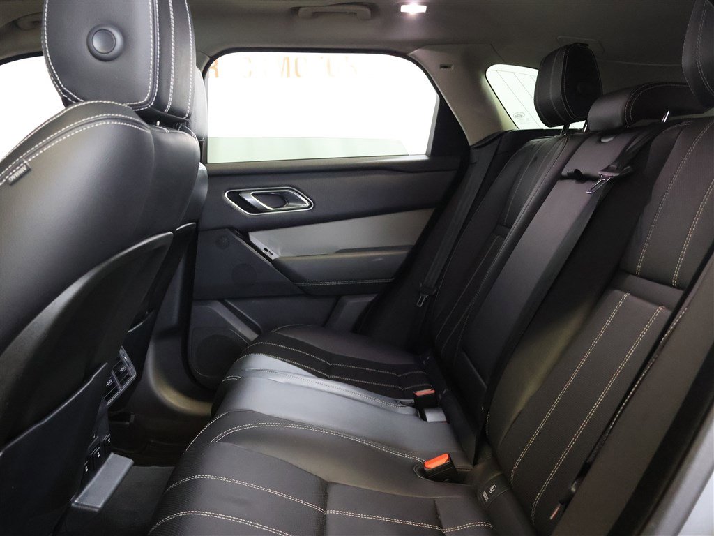 Vehicle image 12 of 29