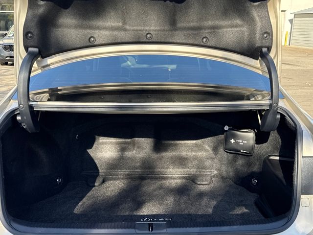 2018 Lexus ES 300h Image 11 of 25