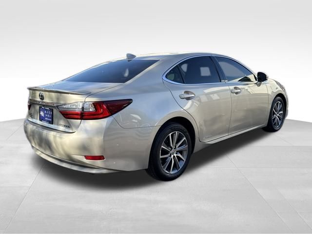 2018 Lexus ES 300h Image 5 of 25