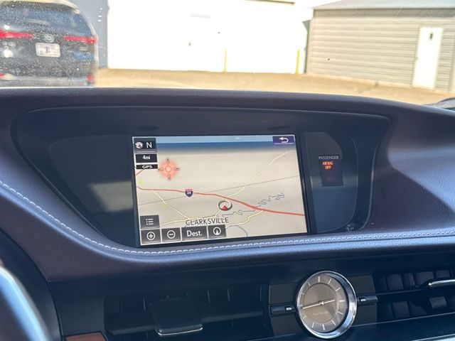 2018 Lexus ES 300h Image 19 of 25