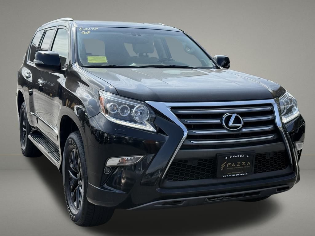 2018 Lexus GX Image 3 of 33