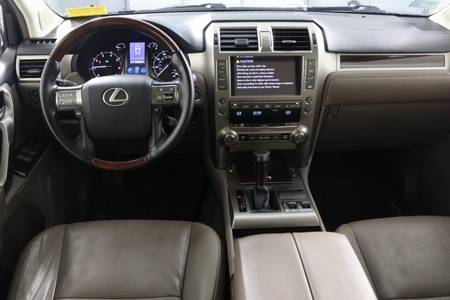 2018 Lexus GX 460 Premium Image 17 of 31