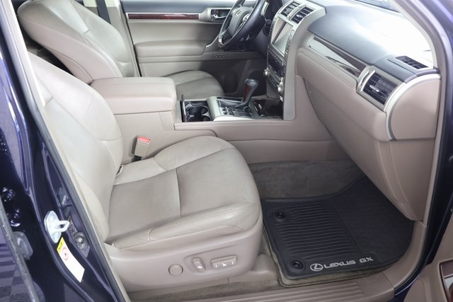 2018 Lexus GX 460 Premium Image 16 of 31