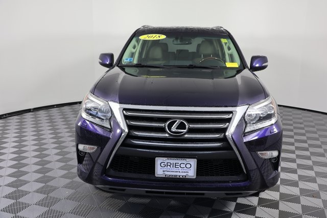 2018 Lexus GX 460 Premium Image 2 of 31