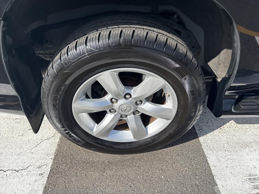 2018 Lexus GX Image 12 of 57