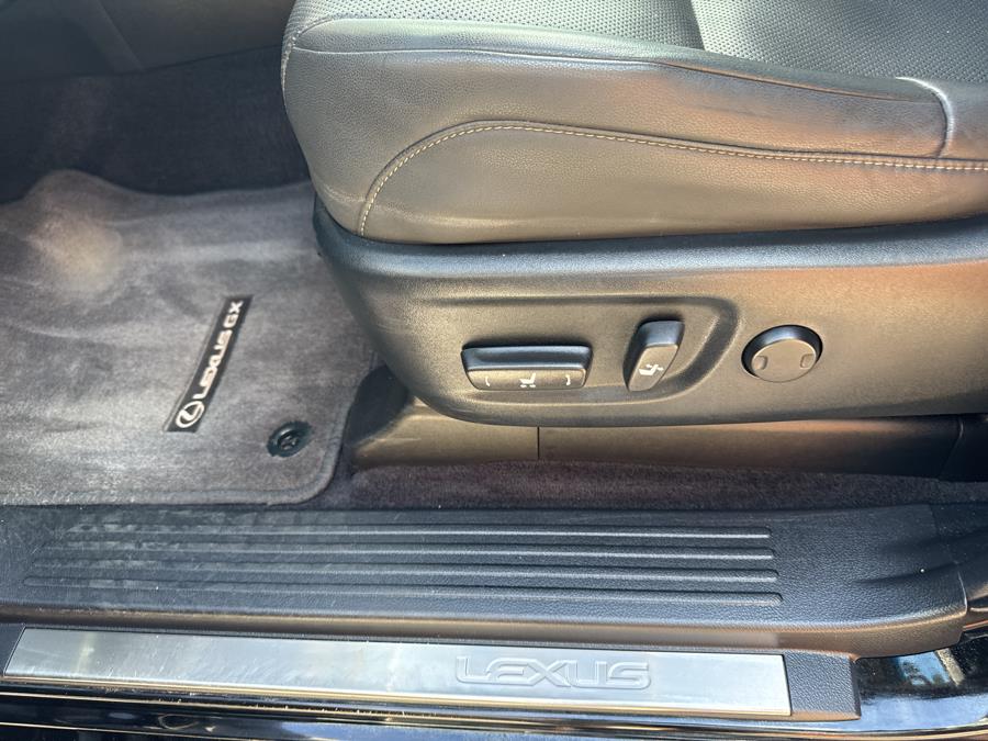 2018 Lexus GX Image 18 of 57