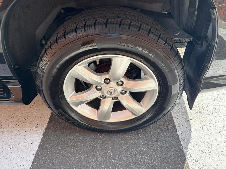 2018 Lexus GX Image 10 of 57