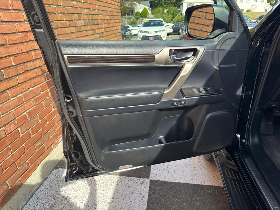 2018 Lexus GX Image 48 of 57