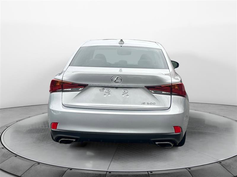 Vehicle image 6 of 16