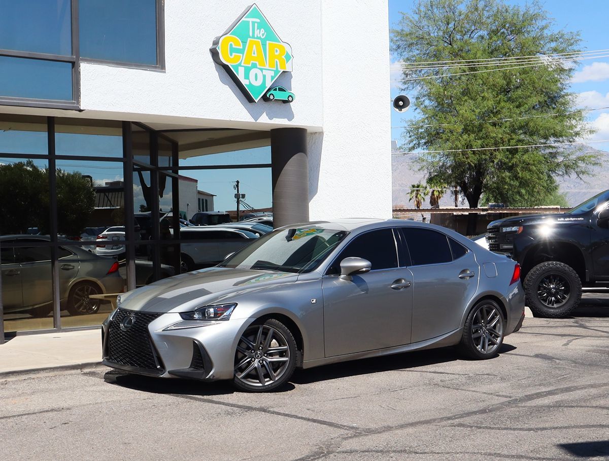 2018 Lexus IS 300 Image 4 of 59