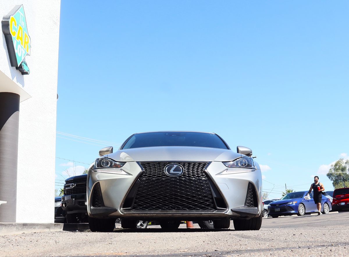 2018 Lexus IS 300 Image 5 of 59