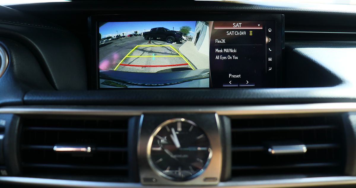 2018 Lexus IS 300 Image 36 of 59