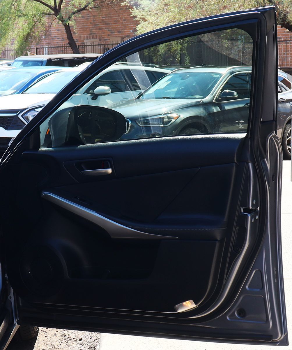 2018 Lexus IS 300 Image 48 of 61