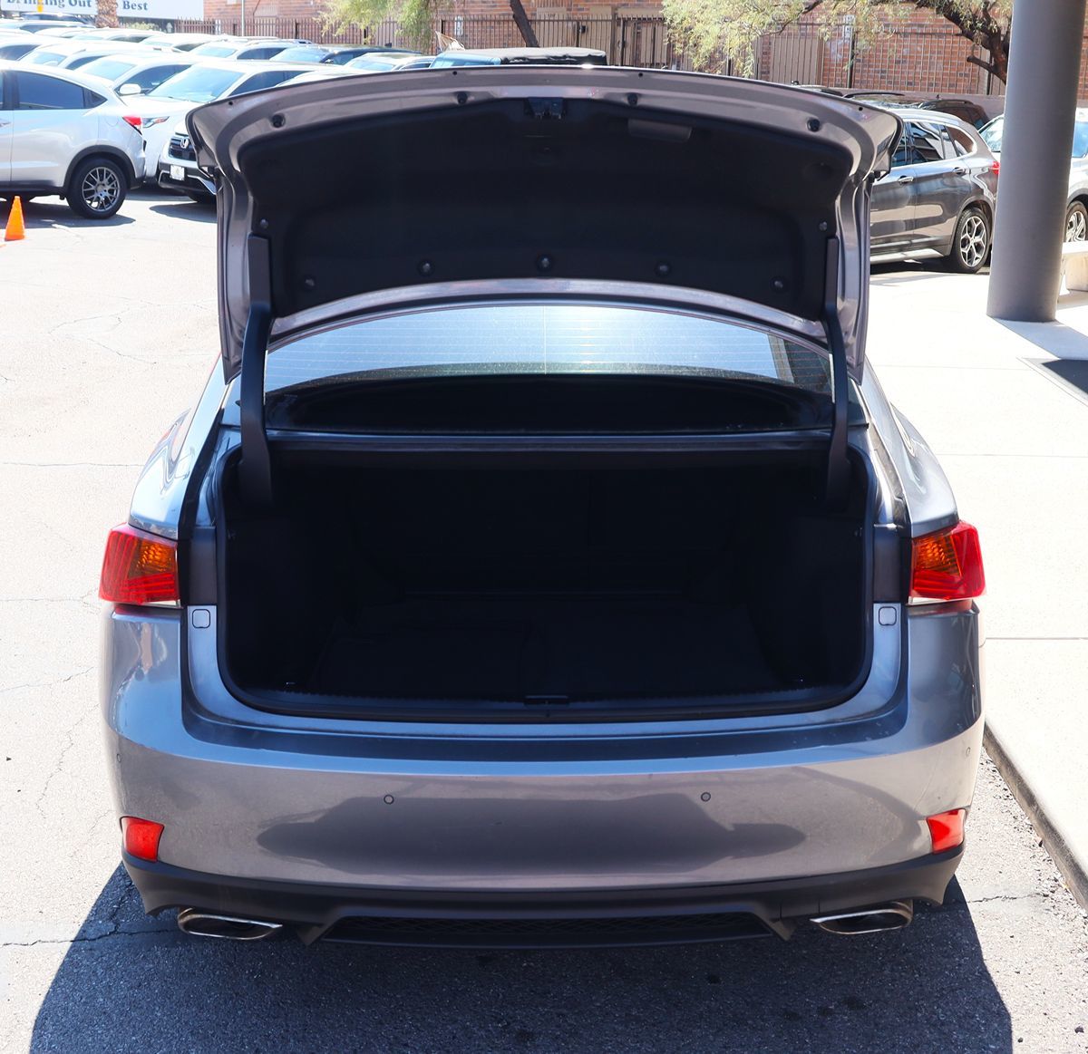 2018 Lexus IS 300 Image 23 of 61