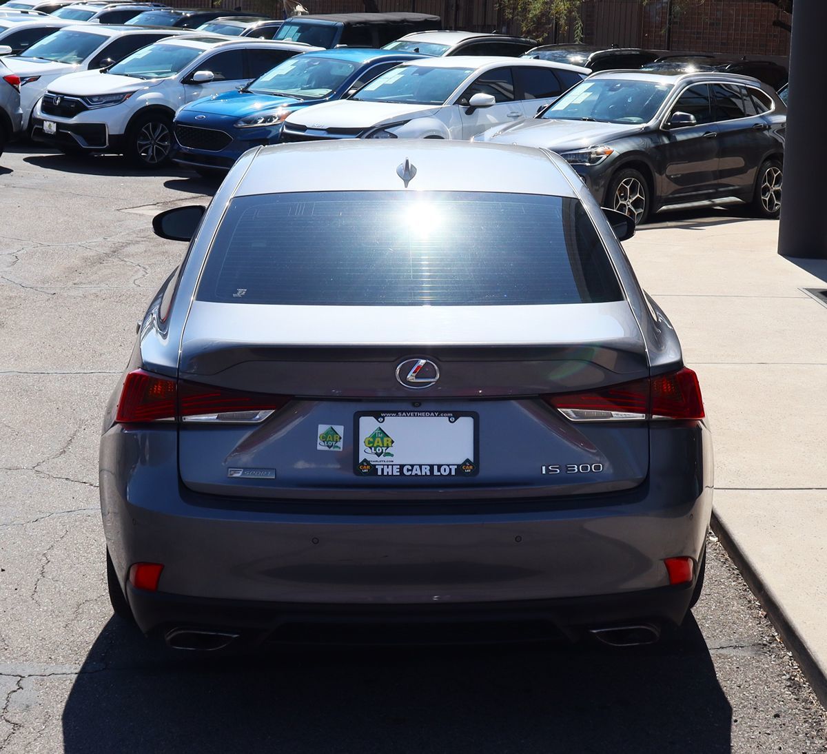 2018 Lexus IS 300 Image 9 of 61