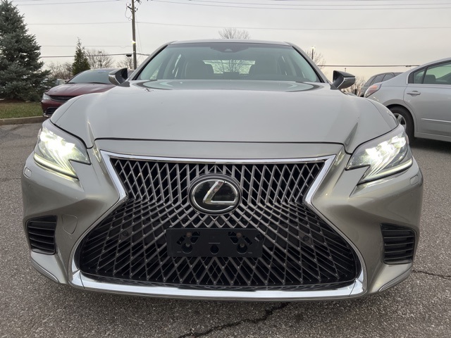 Vehicle image 8 of 27
