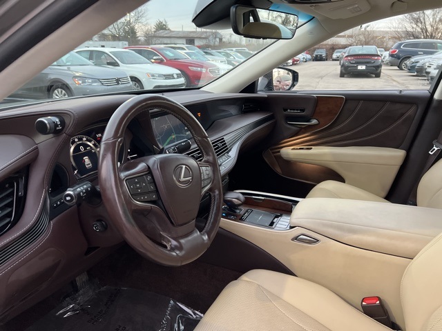 Vehicle image 9 of 27