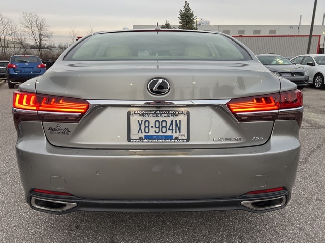Vehicle image 7 of 27