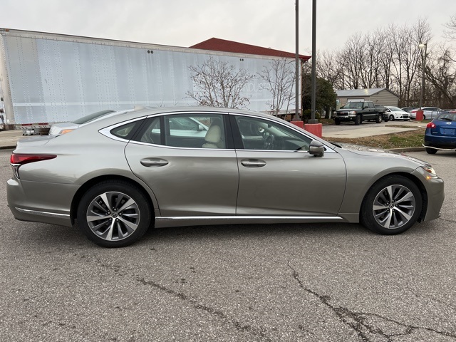 Vehicle image 4 of 27