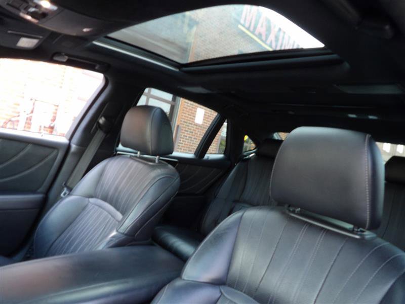 2018 Lexus LS Image 10 of 25