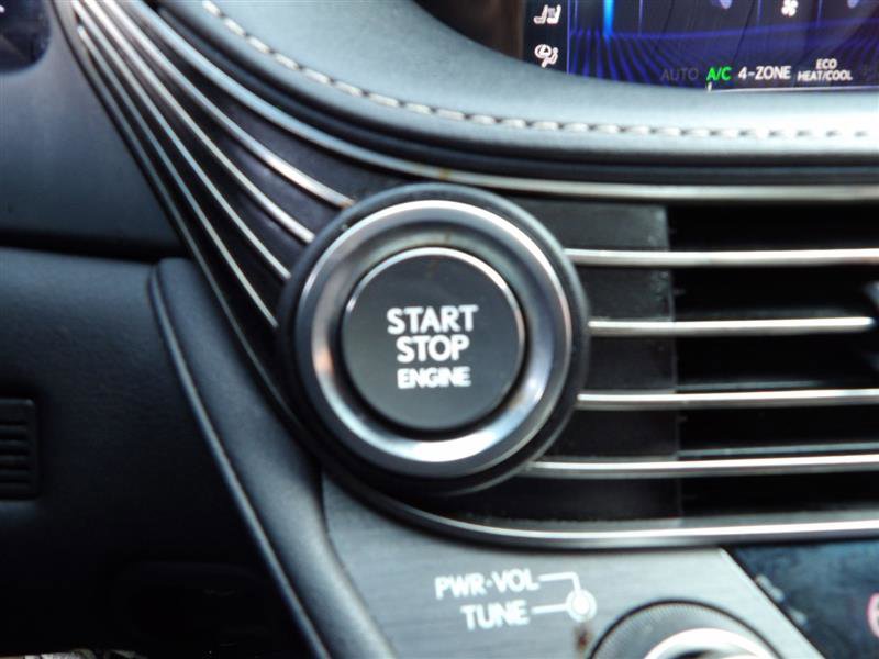 2018 Lexus LS Image 20 of 25