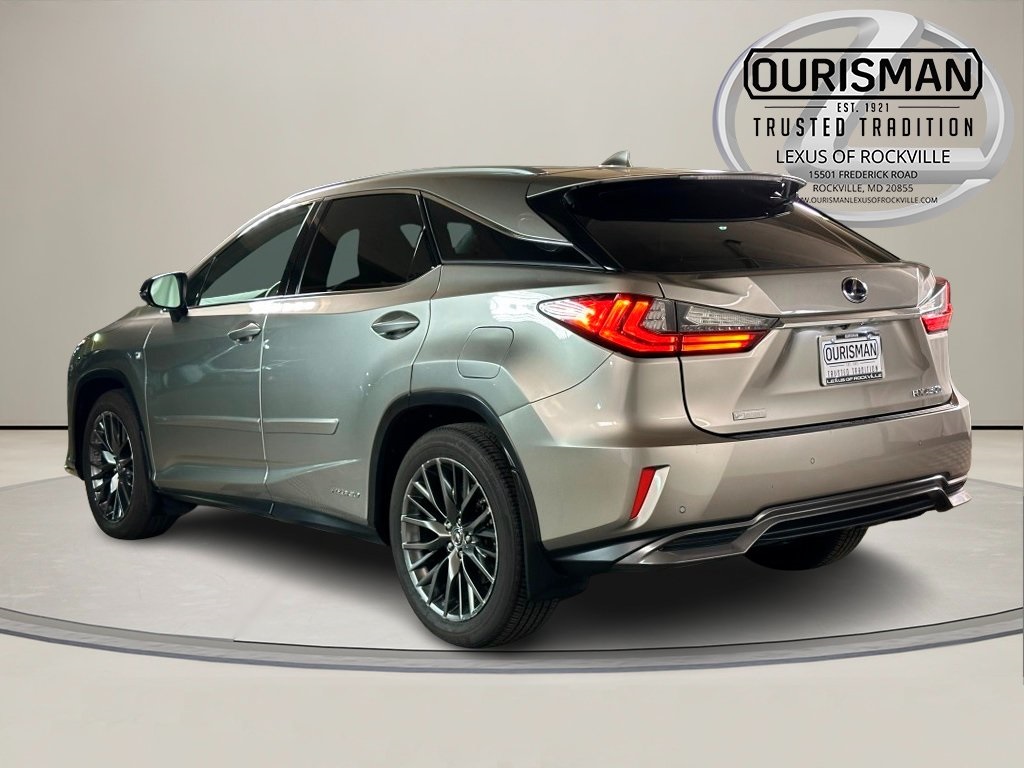 Vehicle image 4 of 33