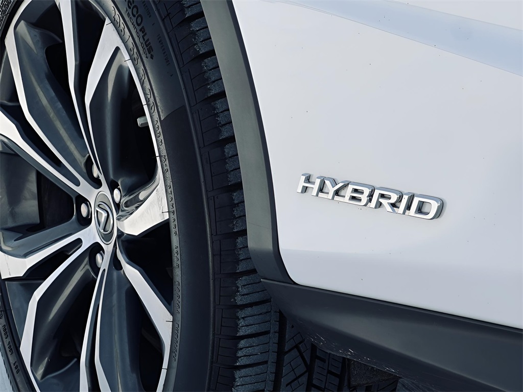 Vehicle image 12 of 44