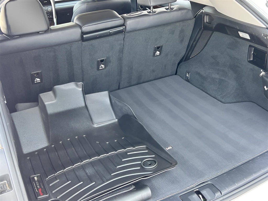 Vehicle image 14 of 44