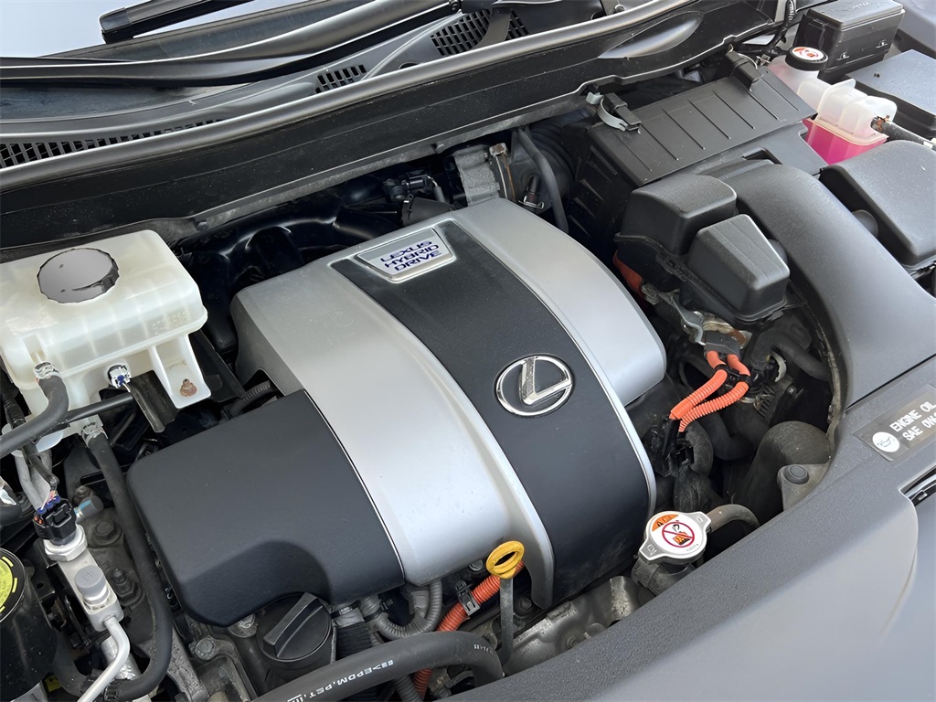 Vehicle image 9 of 44