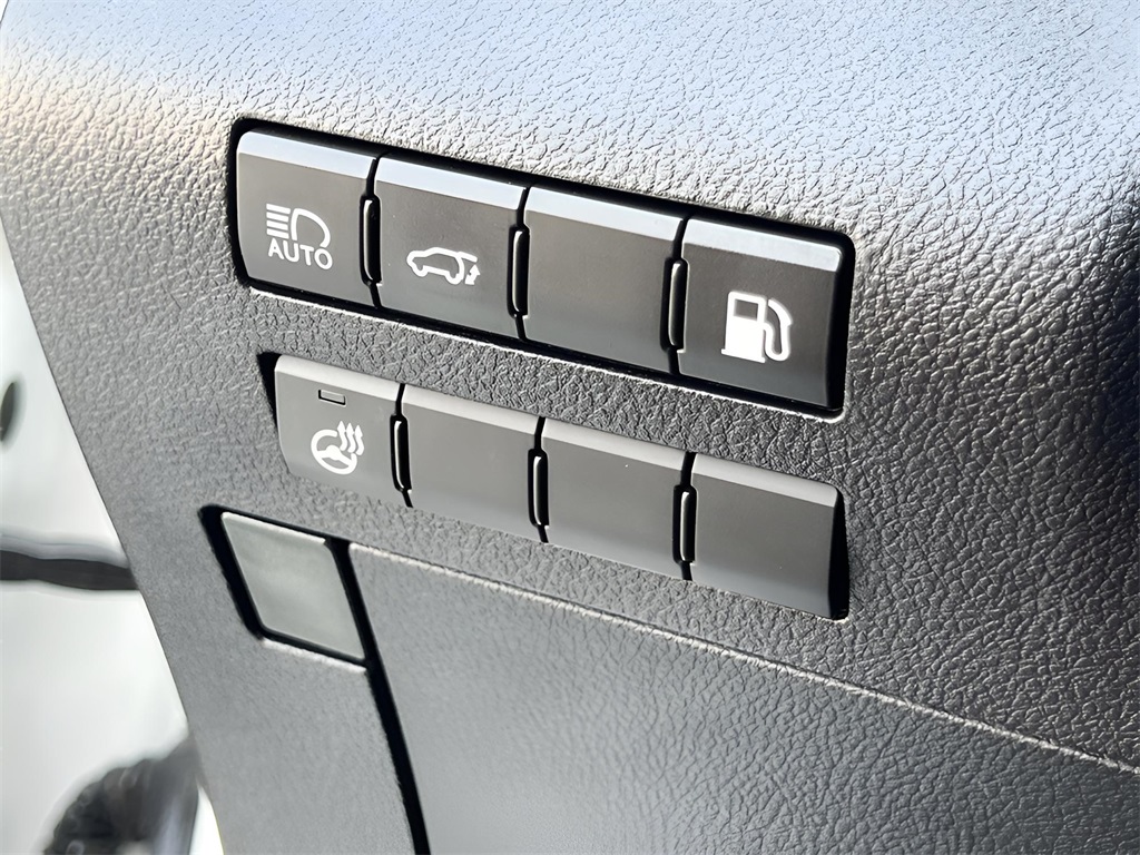 Vehicle image 42 of 44