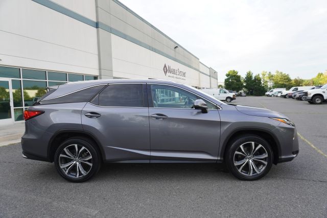 2018 Lexus RX RX 350L Luxury Image 3 of 32