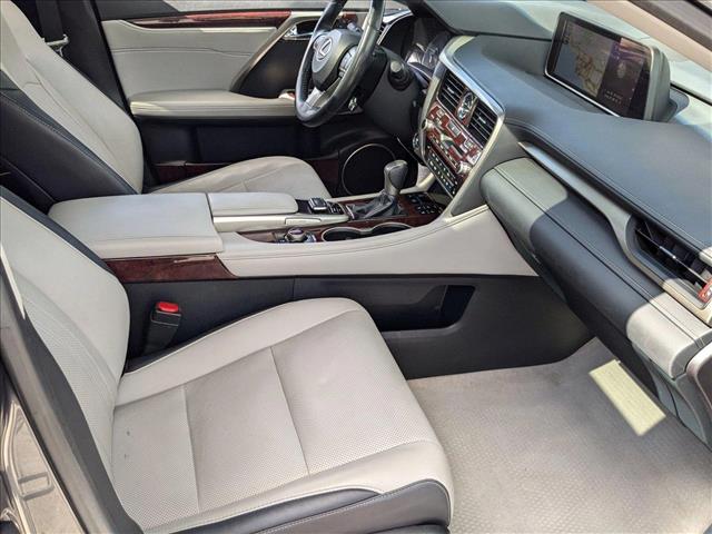 Vehicle image 22 of 26