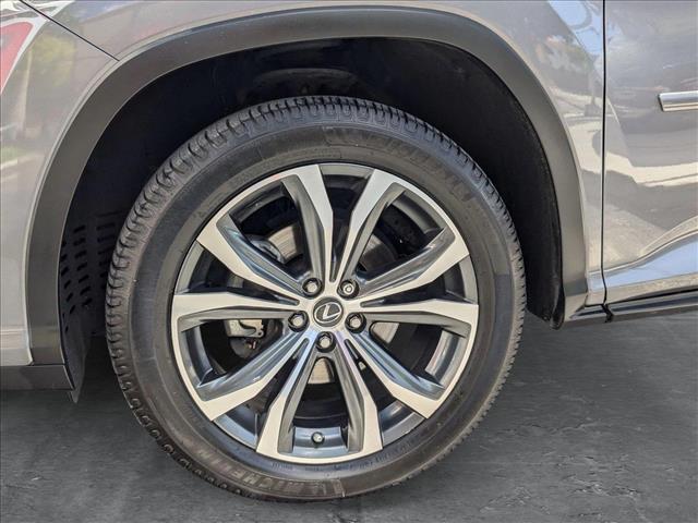Vehicle image 25 of 26
